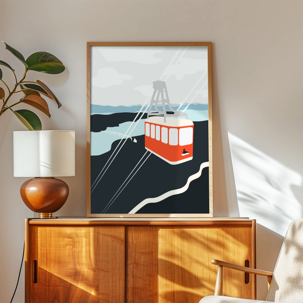 Unikt kunstverk av Fjellheisen i Tromsø designet av Santihoff. Ideell gave for de som liker interiør og design, til jubileer, bedriftsgave eller julegave.